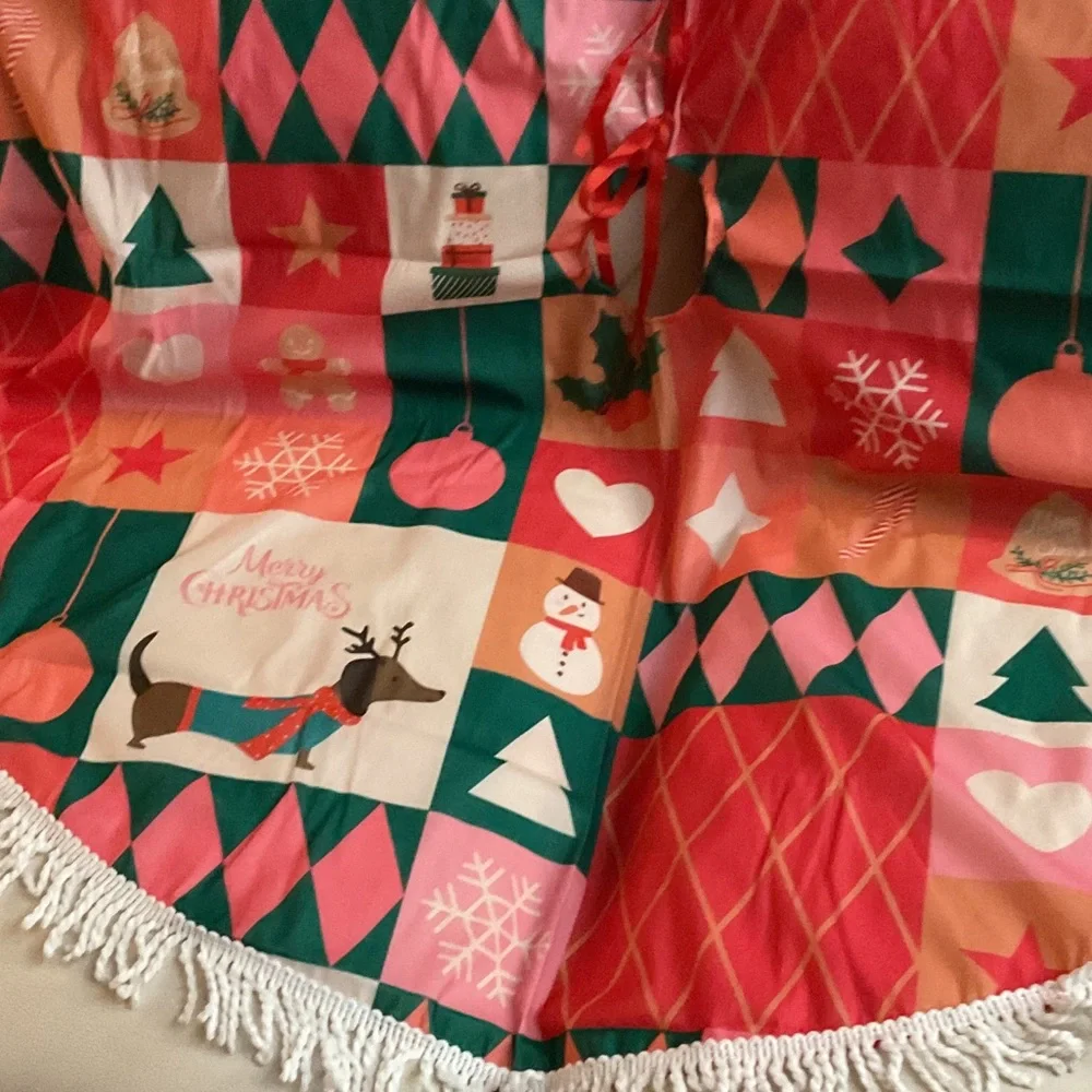 Festive Holiday Tree Skirt with Fringe